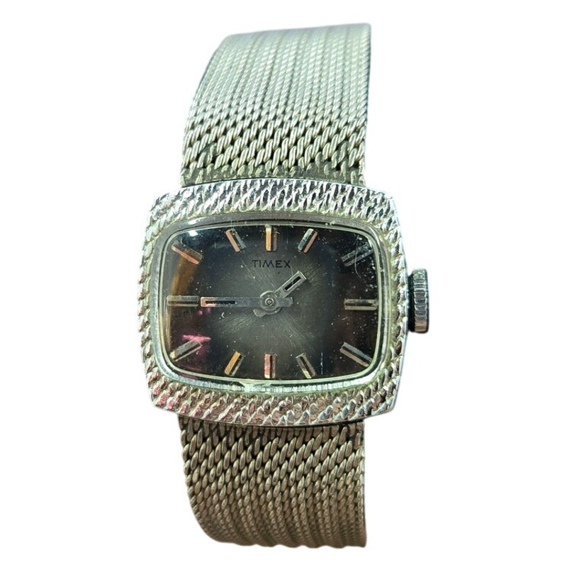 Vintage 1950s Ladies Timex Black DialSilver Bracelet Mechanical Watch J28